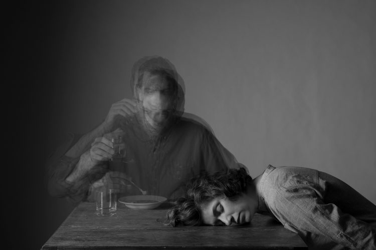 self portrait- staged photography - death - joubeen mireskandari - contemporary photography - iran contemporary photography